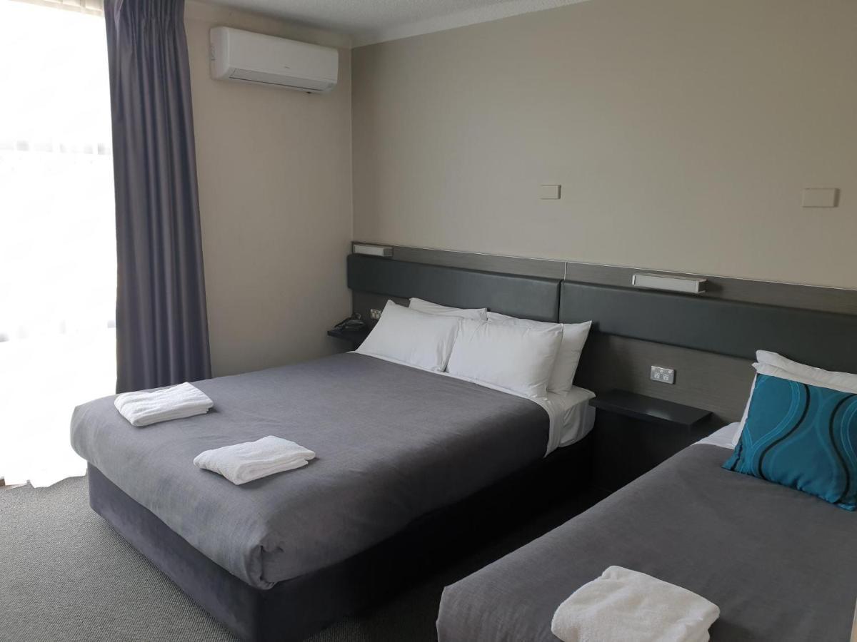 Prospect Hotel Motel แบล็กทาวน์ ภายนอก รูปภาพ